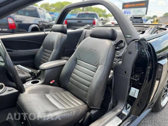 2001 Ford Mustang GT Deluxe Convertible - miniatura 25