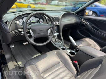 2001 Ford Mustang GT Deluxe Convertible - miniatura 28