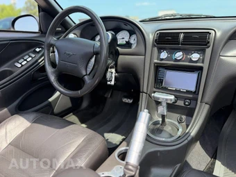 2001 Ford Mustang GT Deluxe Convertible - miniatura 33