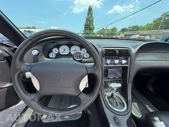 2001 Ford Mustang GT Deluxe Convertible - miniatura 35