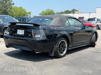 2001 Ford Mustang GT Deluxe Convertible - miniatura 6