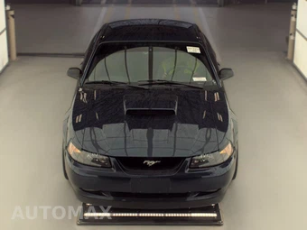 2001 Ford Mustang GT Deluxe Coupe - miniatura 2