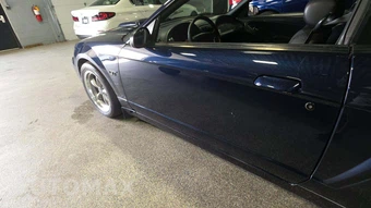 2001 Ford Mustang GT Deluxe Coupe - miniatura 20