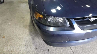 2001 Ford Mustang GT Deluxe Coupe - miniatura 26