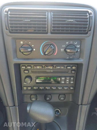 2001 Ford Mustang GT Premium Coupe – miniatura 7