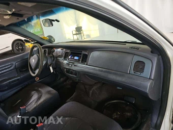 2001 Ford Police Interceptor - miniatura 16
