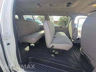 2001 Ford Super Duty E-350 Wagon XL 138.0" WB - miniatura 16