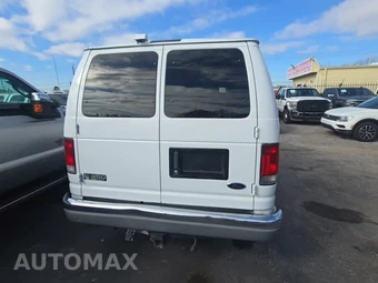 2001 Ford Super Duty E-350 Wagon XL 138.0" WB - miniatura 3