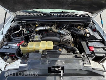 2001 Ford Super Duty F-350 Cab Chassis XL Regular Cab DRW - miniatura 16