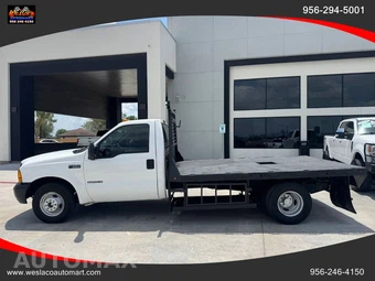2001 Ford Super Duty F-350 Cab Chassis XLT Regular Cab DRW - miniatura 5