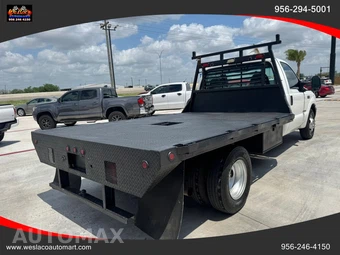 2001 Ford Super Duty F-350 Cab Chassis XLT Regular Cab DRW - miniatura 8