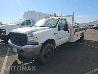 2001 Ford Super Duty F-450 Cab Chassis XLT Regular Cab DRW