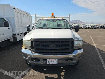 2001 Ford Super Duty F-450 Cab Chassis XLT Regular Cab DRW - miniatura 2
