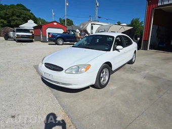 2001 Ford Taurus SE Sedan