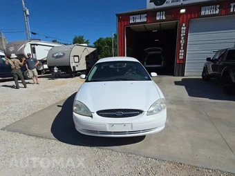 2001 Ford Taurus SE Sedan – miniatura 2
