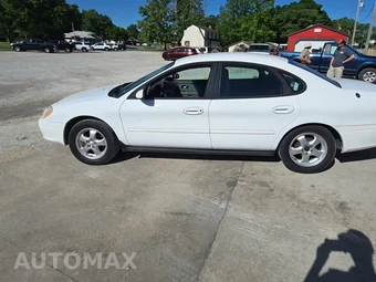 2001 Ford Taurus SE Sedan – miniatura 3