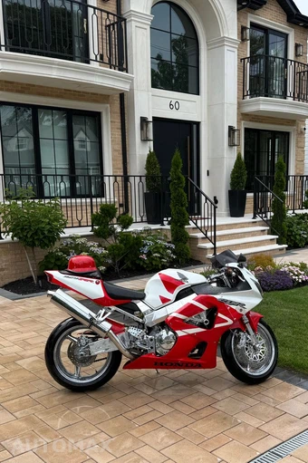2001 Honda CBR929RR - car from the USA, Manheim Buy-Now listing at AUTOMAX