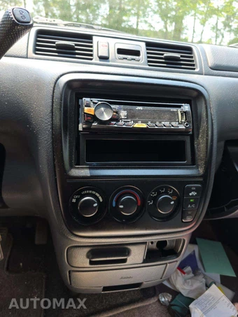2001 Honda CR-V SE - miniatura 10
