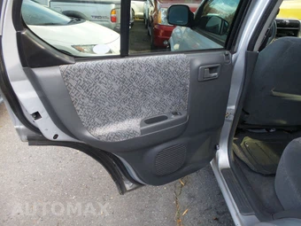 2001 Isuzu Rodeo – miniatura 9