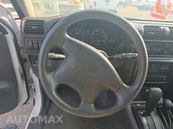 2001 Isuzu Rodeo S – miniatura 10