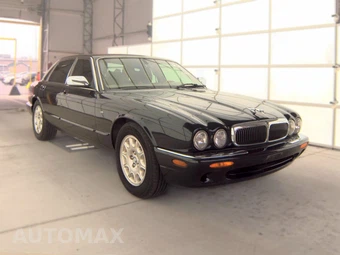 2001 Jaguar XJ8 – miniatura 3