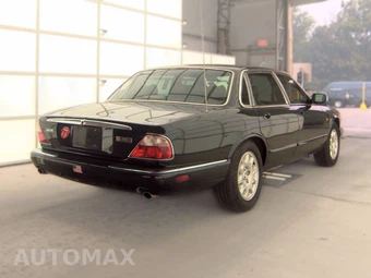 2001 Jaguar XJ8 – miniatura 4