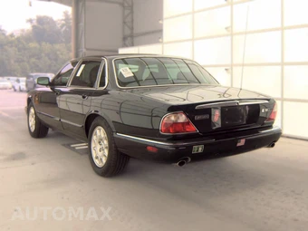 2001 Jaguar XJ8 – miniatura 6