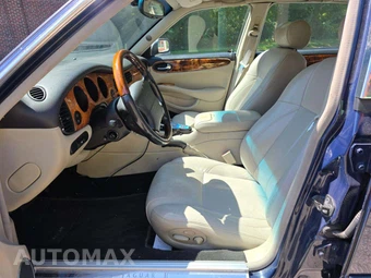 2001 Jaguar XJR – miniatura 6
