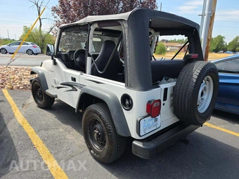 2001 Jeep Wrangler SE - miniatura 2