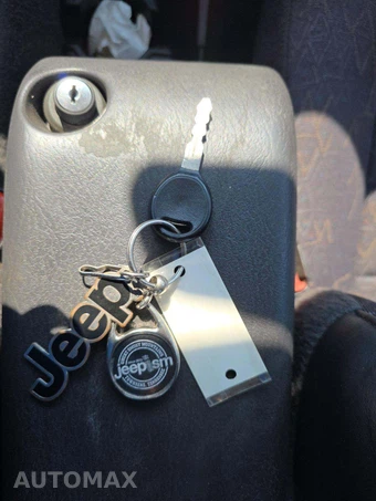 2001 Jeep Wrangler Sport - miniatura 5