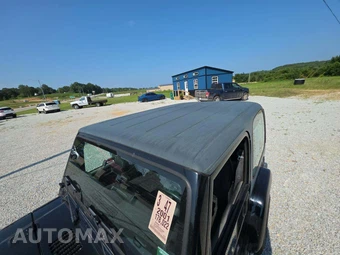 2001 Jeep Wrangler Sport - miniatura 9