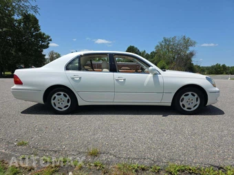 2001 Lexus LS 430 – miniatura 4
