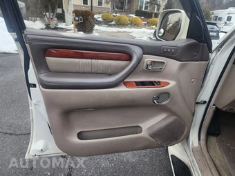 2001 Lexus LX 470 - miniatura 3