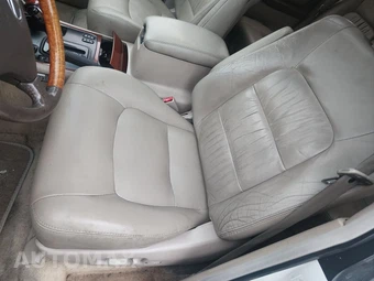 2001 Lexus LX 470 - miniatura 56