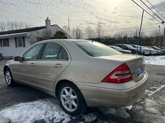 2001 Mercedes-Benz C 320 – miniatura 4