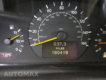 2001 Mercedes-Benz CLK 320 Coupe – miniatura 12