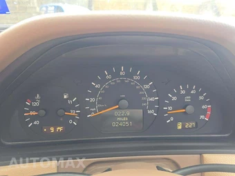 2001 Mercedes-Benz E 320 4MATIC Sedan - miniatura 9