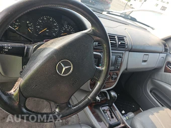2001 Mercedes-Benz ML 320 - miniatura 11