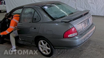 2001 Nissan Sentra SE – miniatura 6