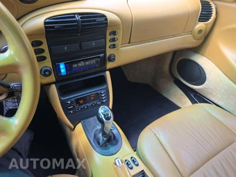 2001 Porsche 911 Cabriolet Carrera 4 – miniatura 10