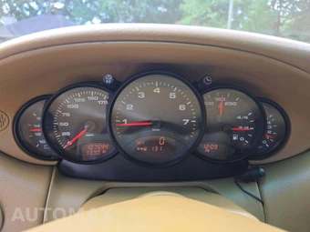 2001 Porsche 911 Cabriolet Carrera 4 – miniatura 9