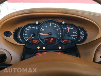 2001 Porsche 911 Cabriolet Carrera 4 – miniatura 8