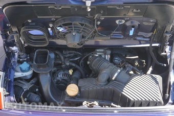 2001 Porsche 911 Cabriolet Carrera 4 – miniatura 18