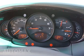 2001 Porsche 911 Cabriolet Carrera 4 – miniatura 36