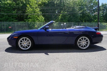2001 Porsche 911 Cabriolet Carrera 4 – miniatura 4