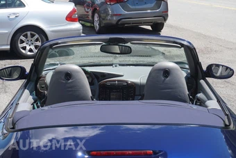 2001 Porsche 911 Cabriolet Carrera 4 – miniatura 7