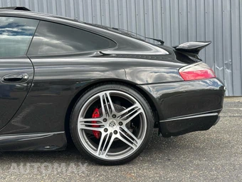 2001 Porsche 911 Carrera 4 Coupe - miniatura 13