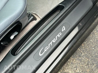 2001 Porsche 911 Carrera 4 Coupe - miniatura 36