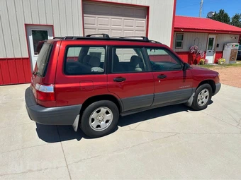 2001 Subaru Forester L - miniatura 2