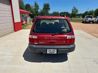 2001 Subaru Forester L - miniatura 3